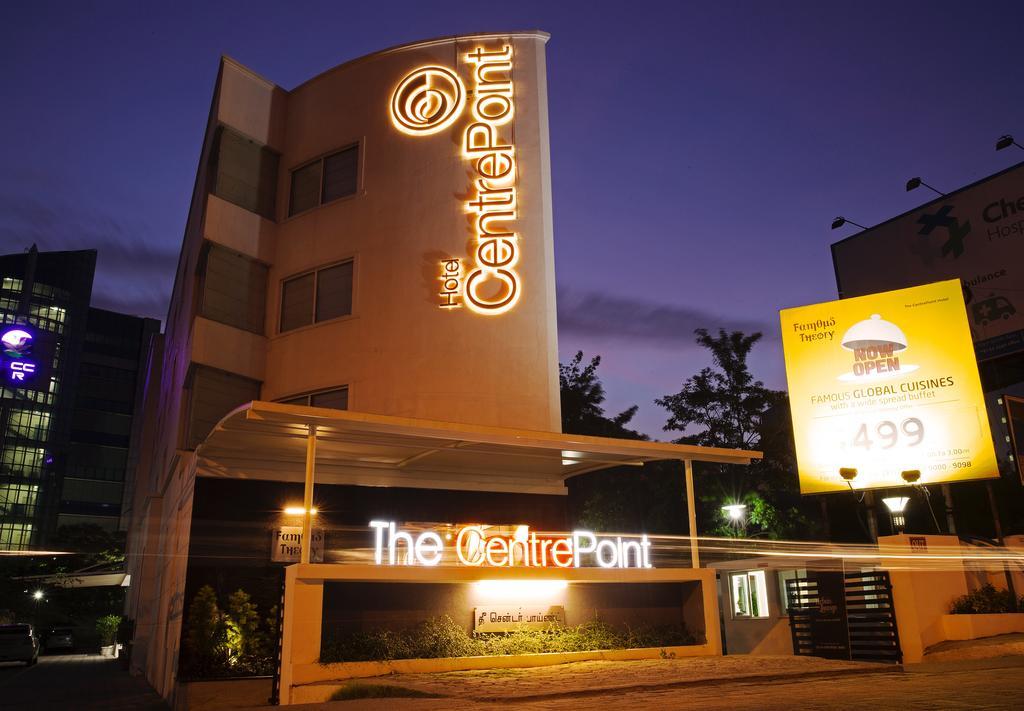 Hotel The Centre Point à Chennai Extérieur photo